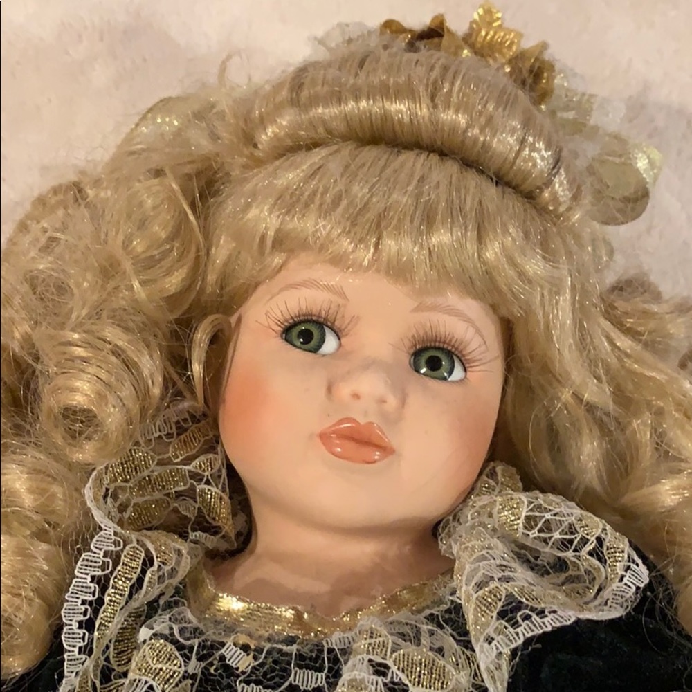 Doll - Picture 3 of 3